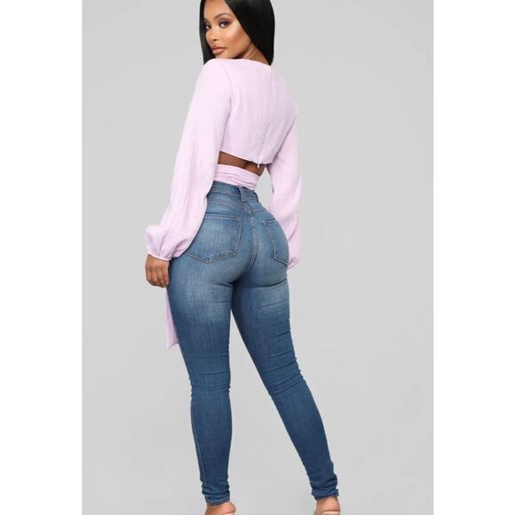 Fashion Nova Bobbie Top lavender crop top Size Large Nwt - Picture 2 of 8
